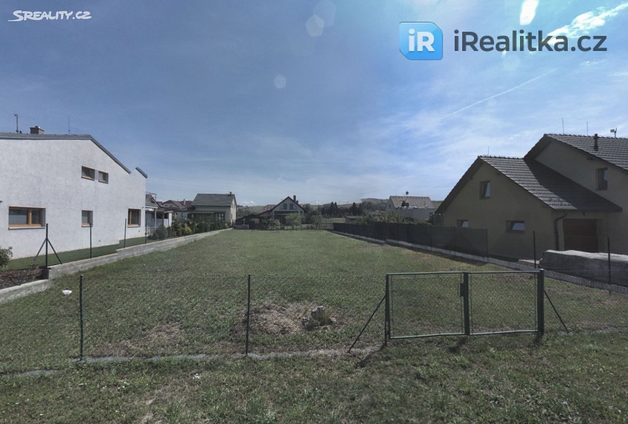 Prodej  stavebního pozemku 1 004 m², Padělky, Otrokovice - Kvítkovice