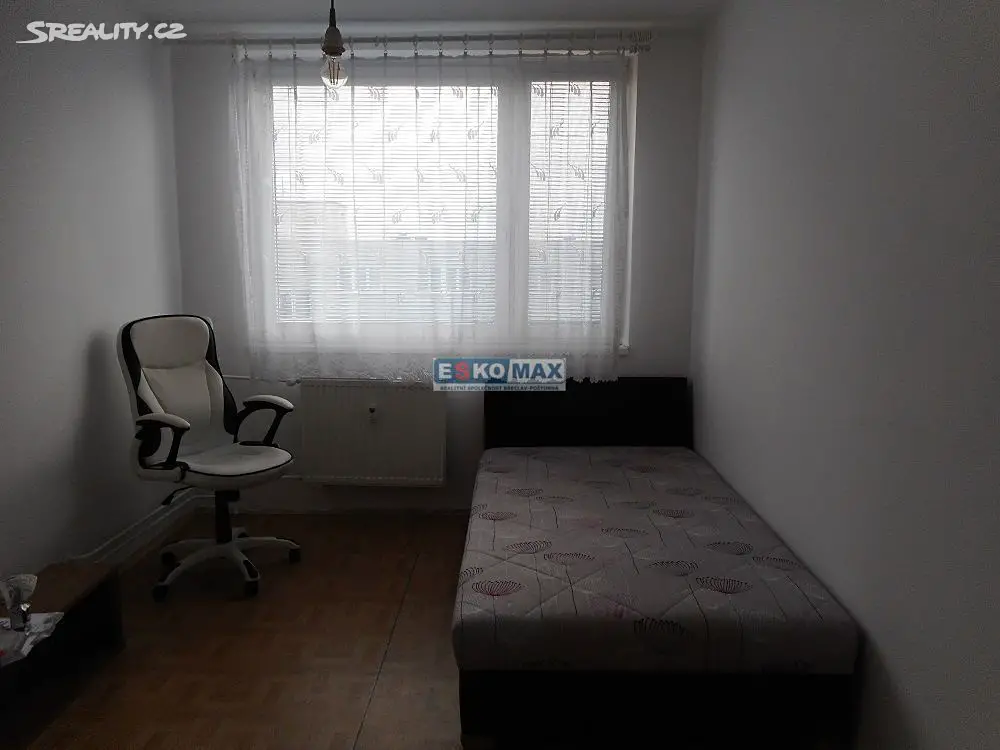 Pronájem bytu 3+1 67 m², Na Valtické, Břeclav - Charvátská Nová Ves