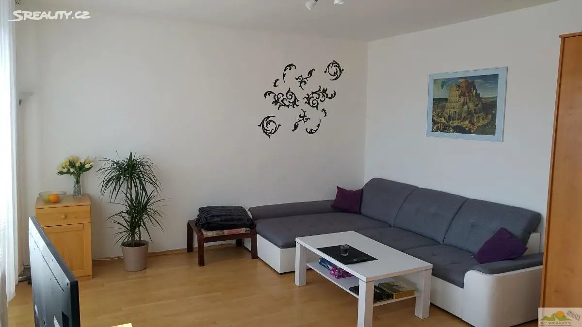 Pronájem bytu 4+1 90 m², Jožky Jabůrkové, Pardubice - Trnová