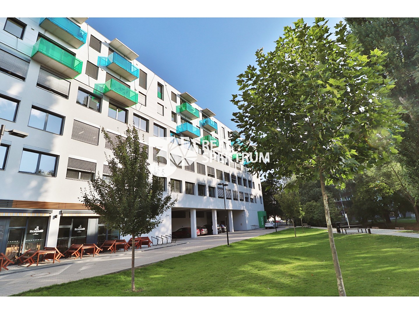 Pronájem bytu 2+kk 58 m², Svatopetrská, Brno - Komárov