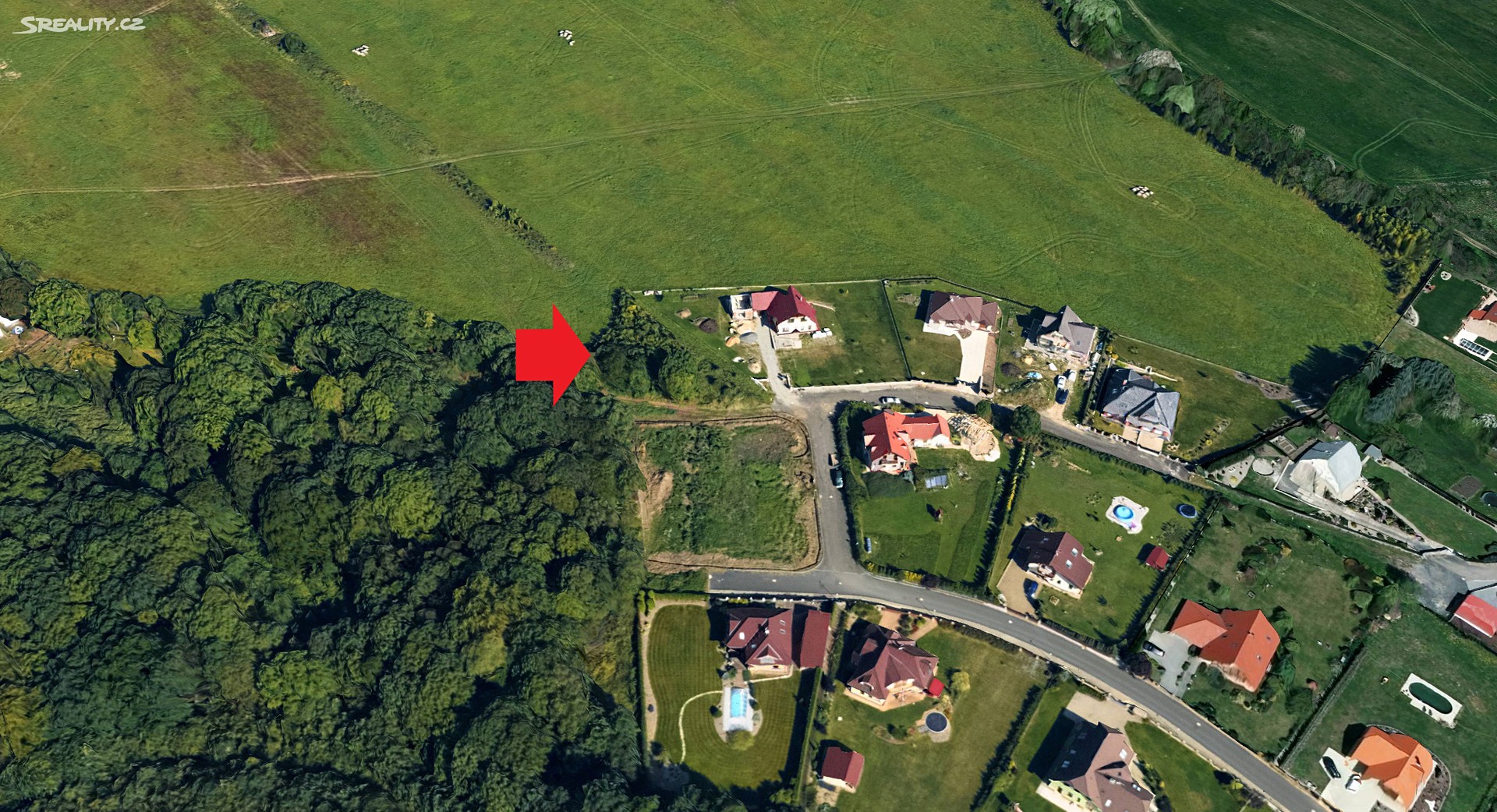 Prodej  stavebního pozemku 2 200 m², Chlumec - Stradov, okres Ústí nad Labem