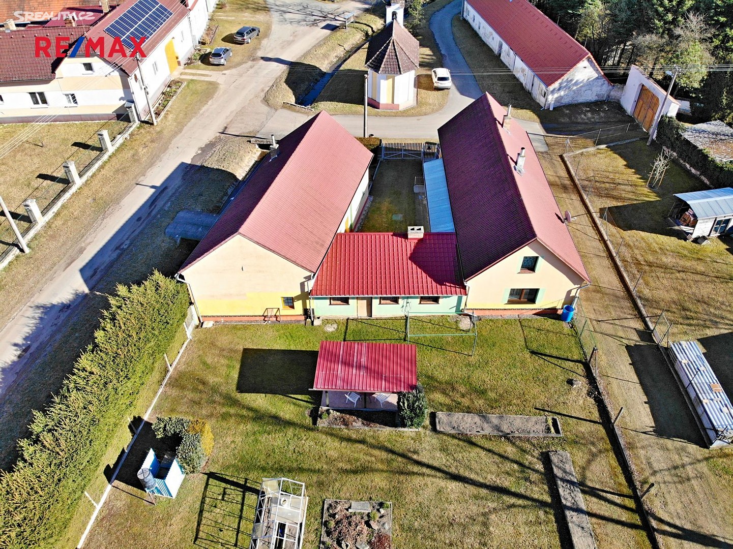 Prodej  rodinného domu 251 m², pozemek 1 290 m², Dívčice - Česká Lhota, okres České Budějovice