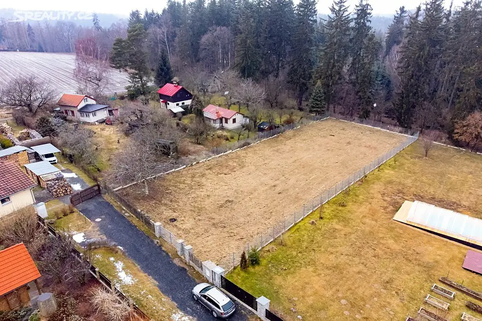 Prodej  stavebního pozemku 1 974 m², Klokočná, okres Praha-východ