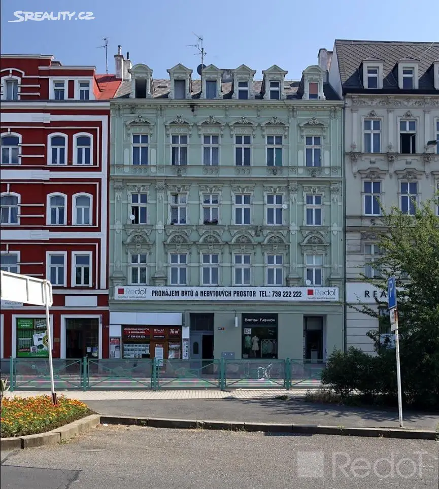 Pronájem bytu 2+1 50 m², náměstí Republiky, Karlovy Vary