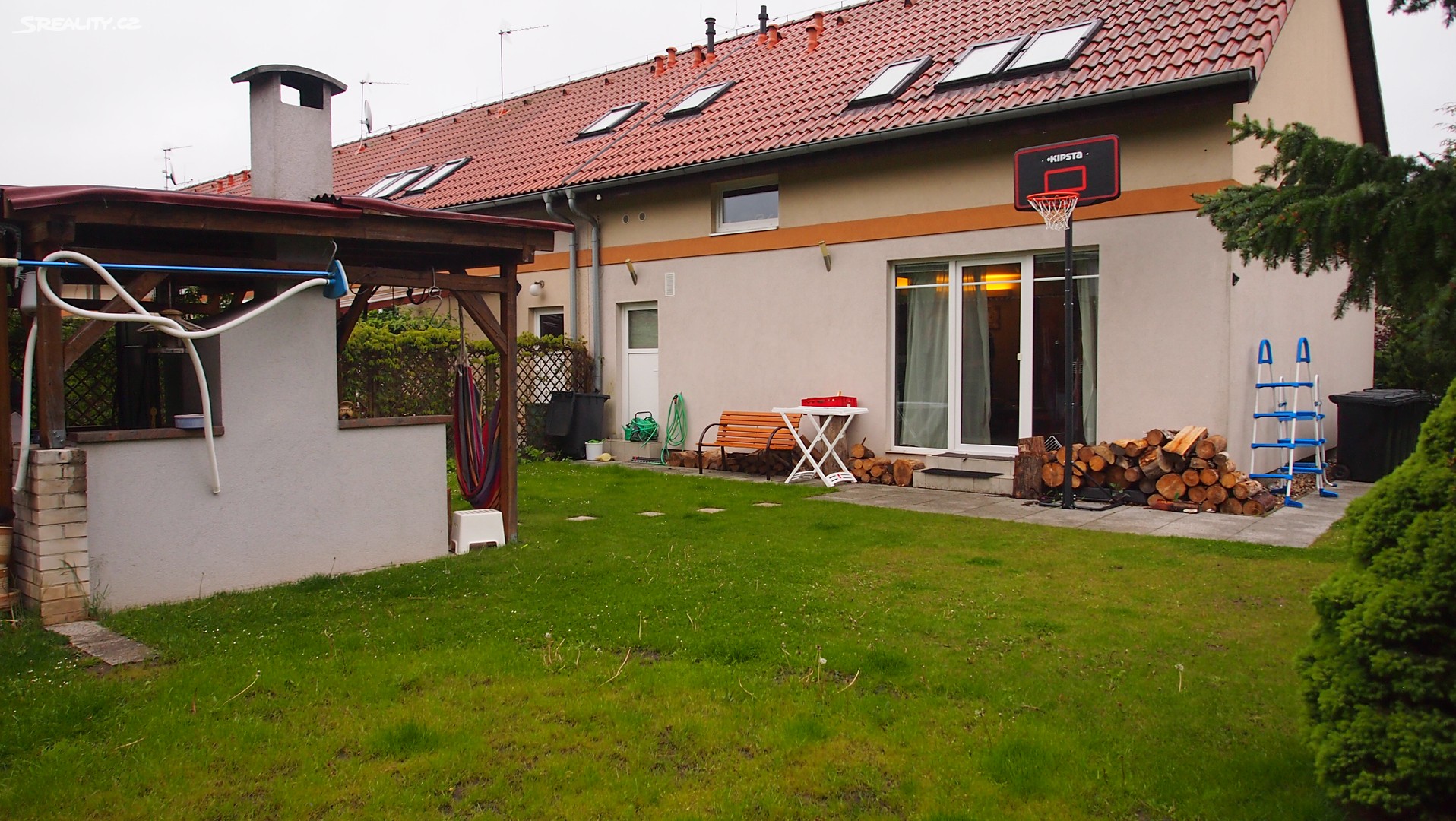 Pronájem  rodinného domu 143 m², pozemek 336 m², Dany Medřické, Praha 9 - Satalice