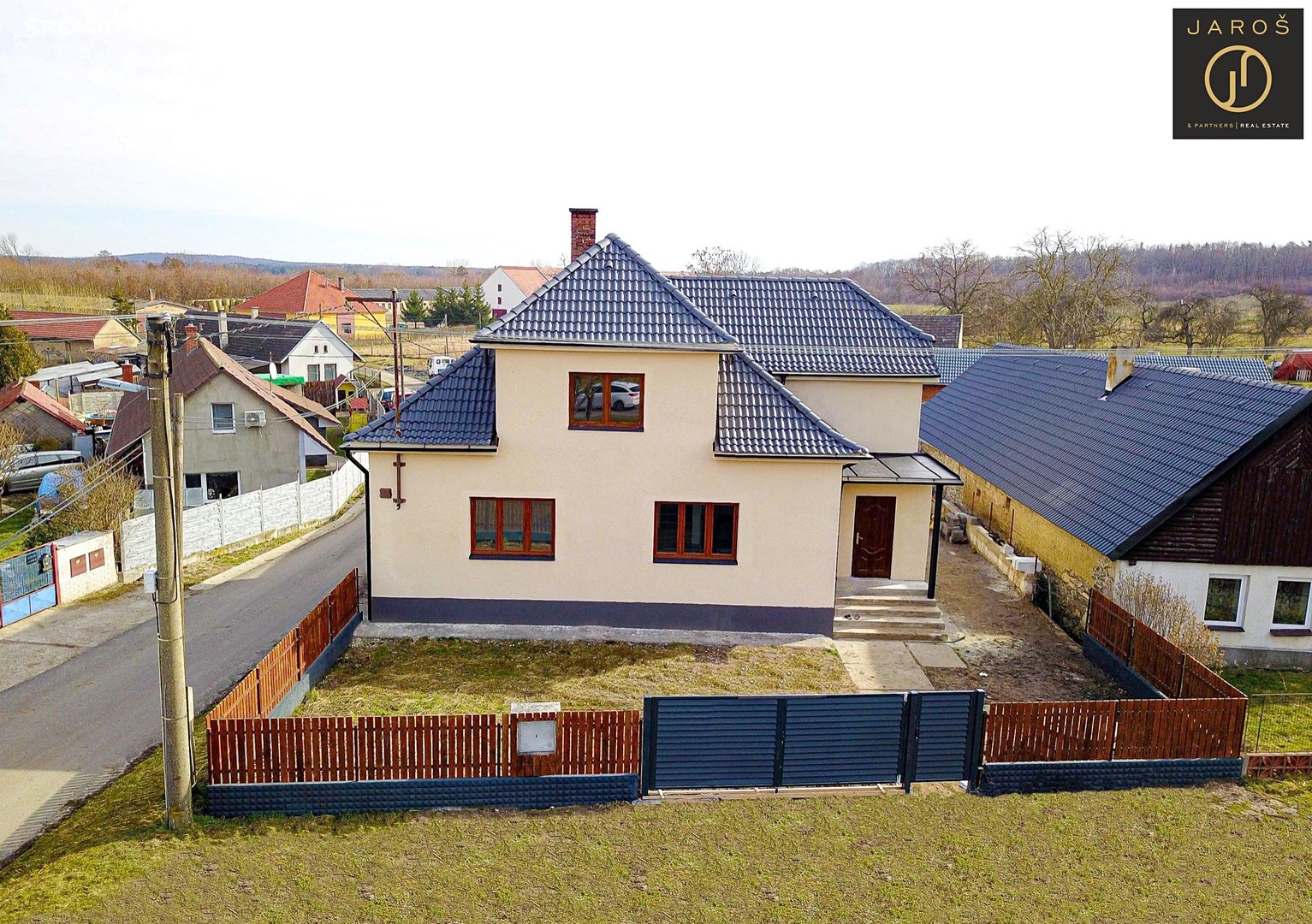Prodej  rodinného domu 246 m², pozemek 320 m², Žiželice - Hradišťko II, okres Kolín
