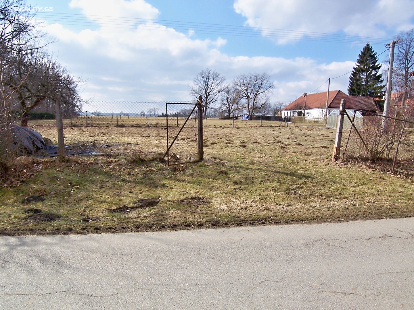 Prodej  stavebního pozemku 1 433 m², Lesná, okres Pelhřimov