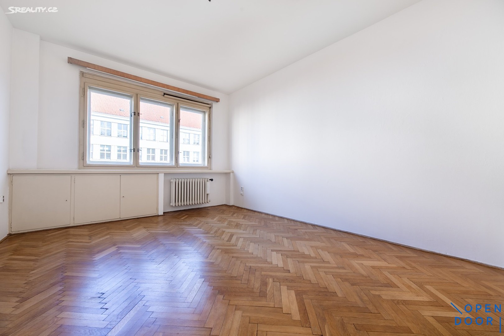 Pronájem bytu 1+1 52 m², Plavecká, Praha 2 - Nové Město