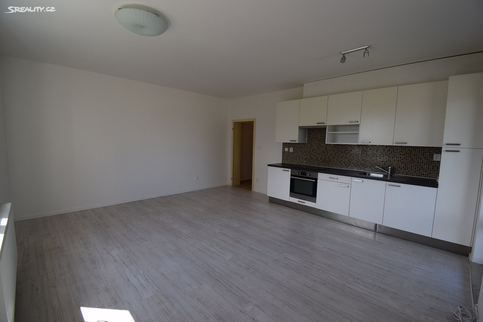 Pronájem bytu 1+kk 36 m², Na Výhledech, Plzeň - Litice