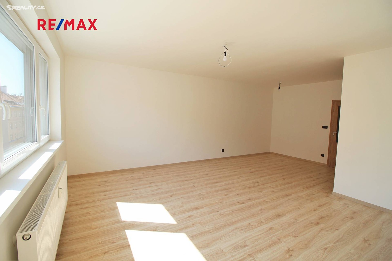 Pronájem bytu 1+kk 48 m², Družstevní, Praha 4 - Nusle