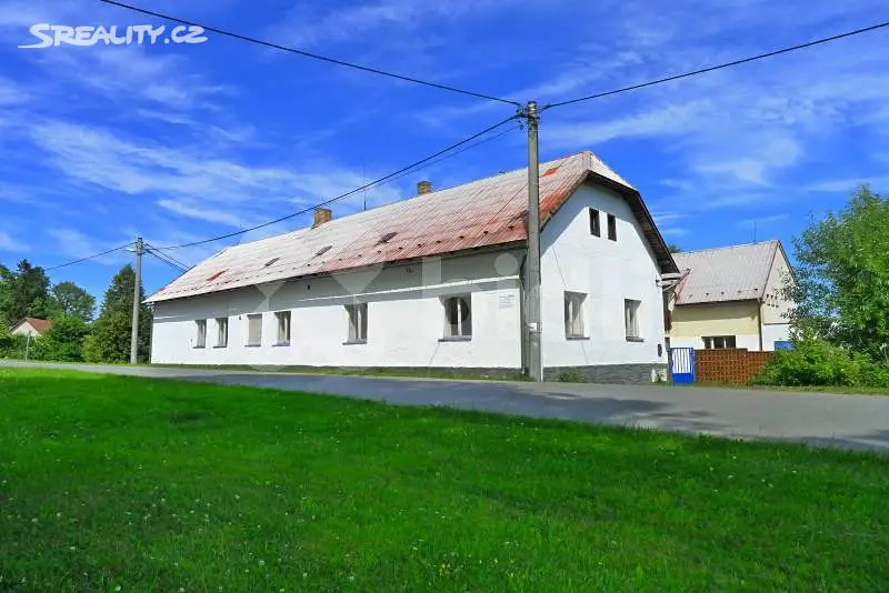 Prodej  rodinného domu 600 m², pozemek 1 600 m², Bradáčov, okres Tábor