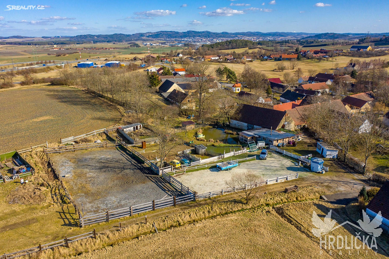 Prodej  zemědělské usedlosti 100 m², pozemek 8 893 m², Drhovle, okres Písek