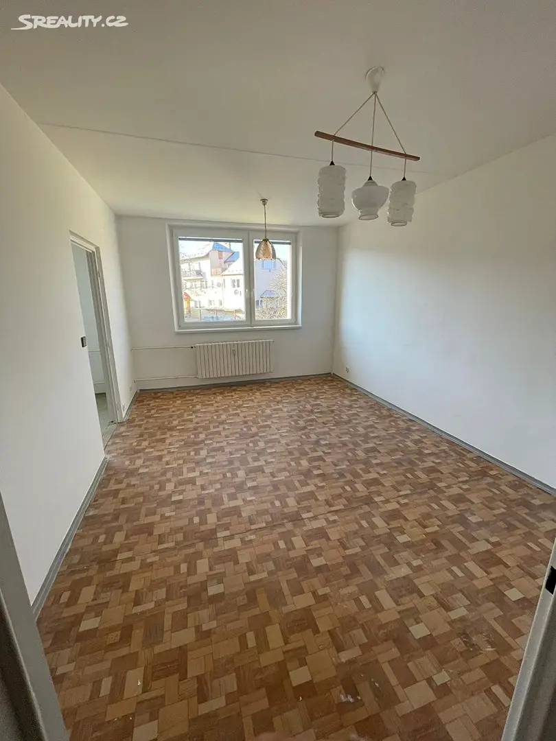 Pronájem bytu 2+1 62 m², Družstevní, Luhačovice