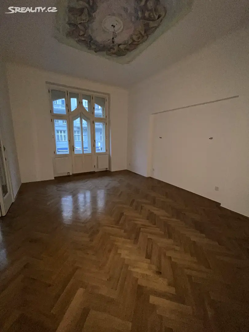 Pronájem bytu 3+1 133 m², Vinohradská, Praha 2 - Vinohrady