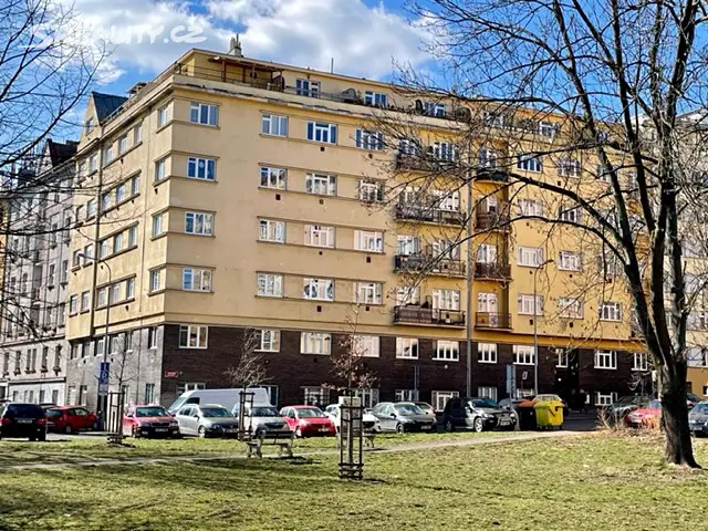 Prodej bytu 1+1 59 m², Adamovská, Praha 4 - Michle