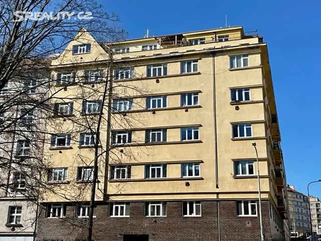 Prodej bytu 1+1 59 m², Adamovská, Praha 4 - Michle