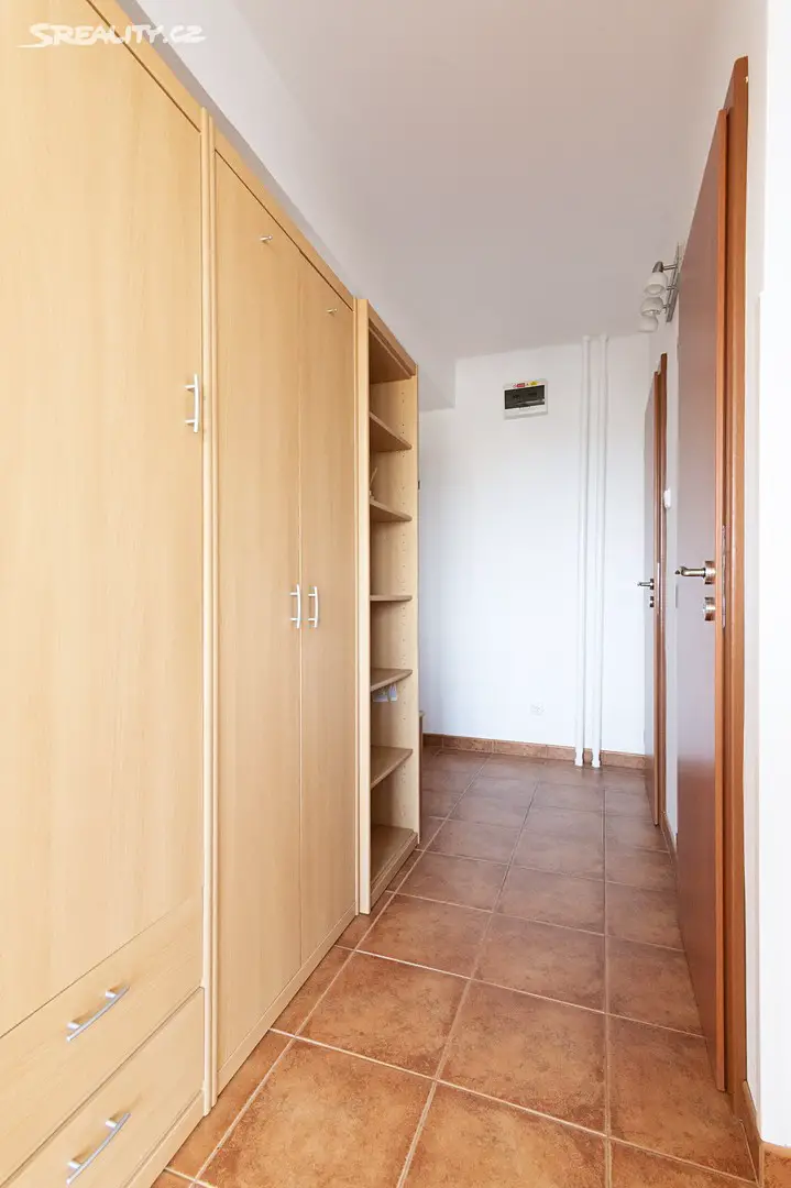 Pronájem bytu 2+1 41 m², Aleše Hrdličky, Ostrava - Poruba
