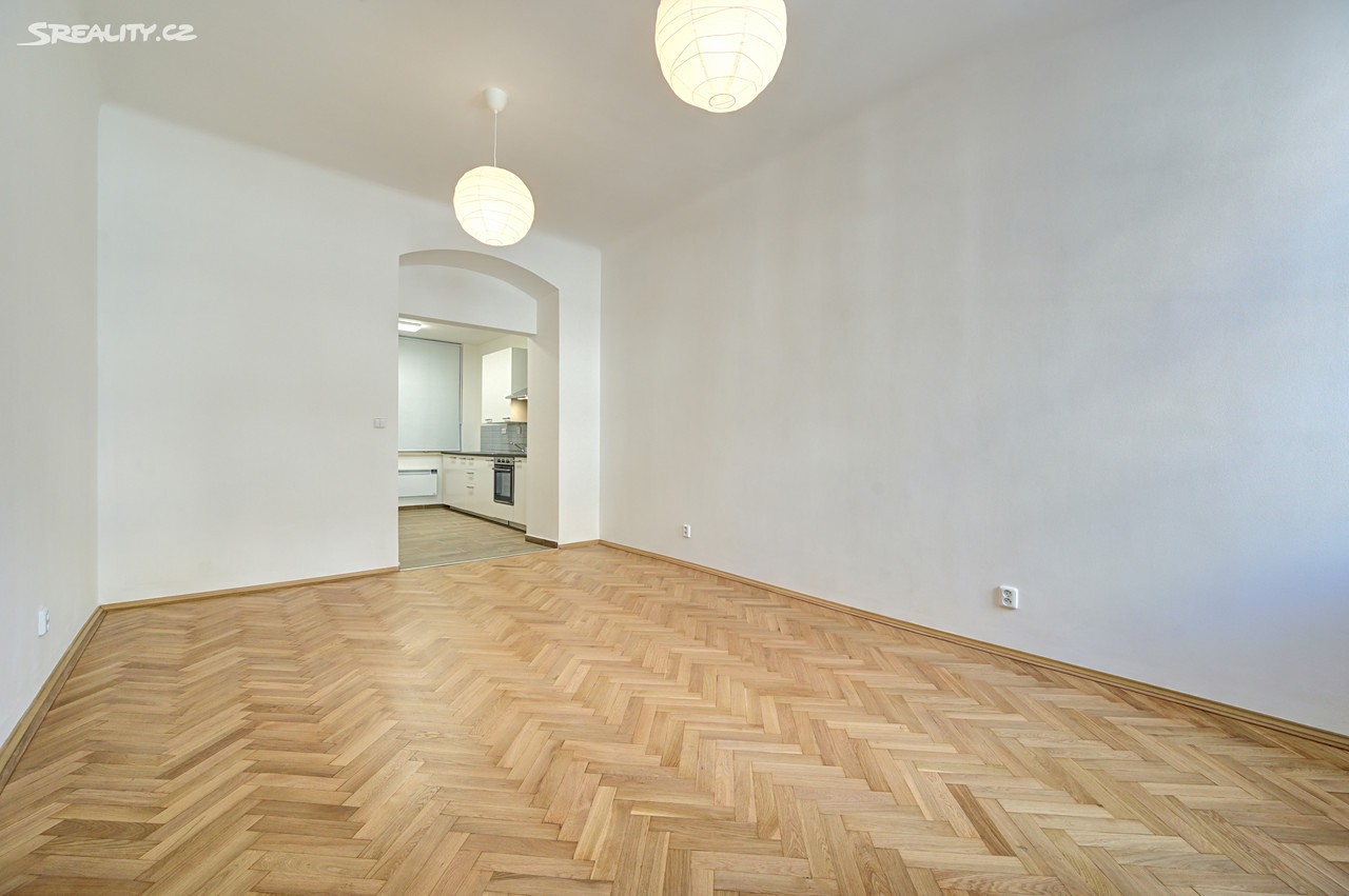 Prodej bytu 1+1 36 m², Holečkova, Praha 5 - Košíře