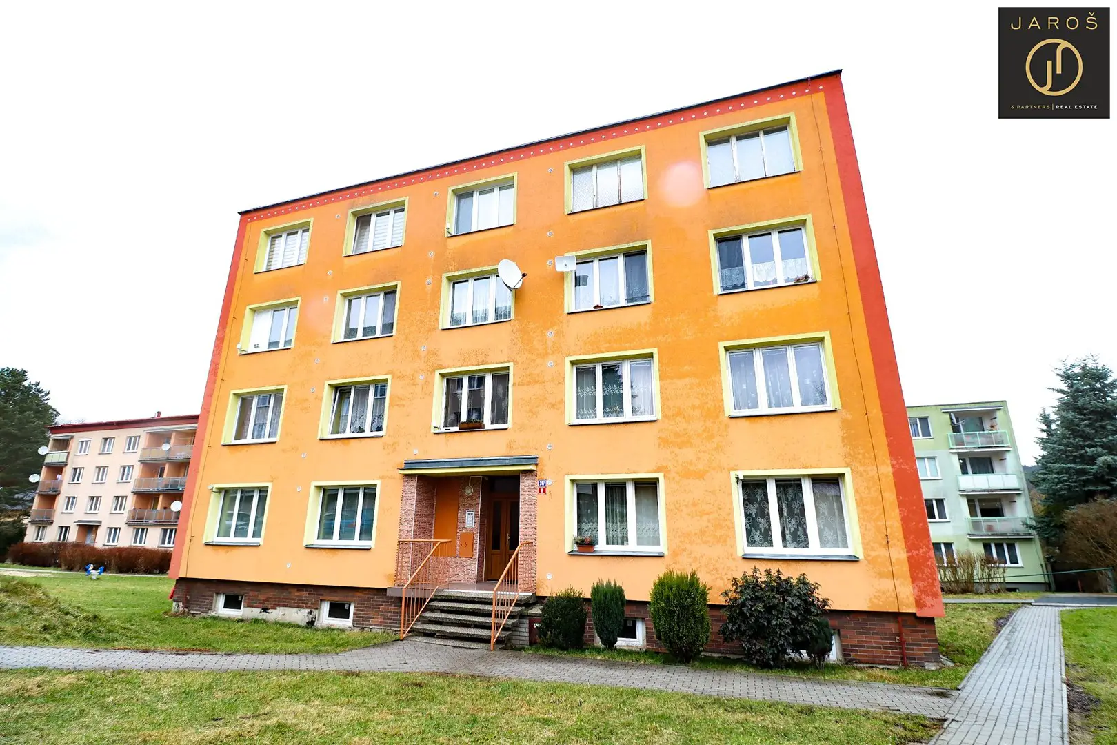 Prodej bytu 1+kk 45 m², Nová Role, okres Karlovy Vary
