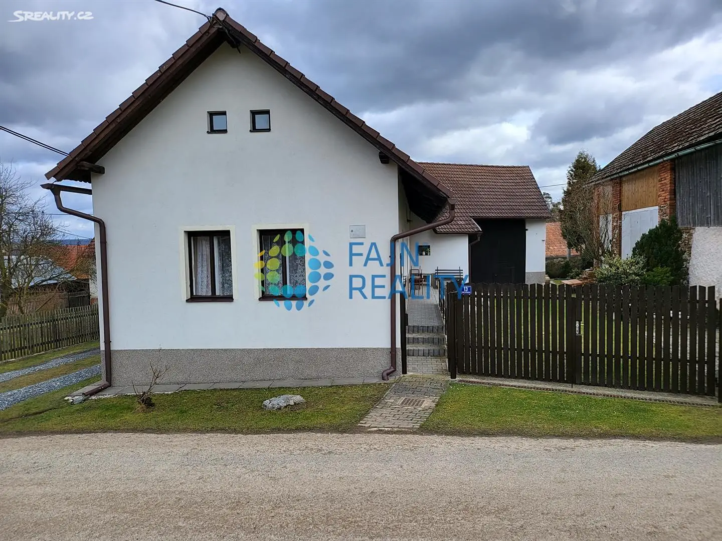 Prodej  rodinného domu 160 m², pozemek 370 m², Tichonice - Kácovská Lhota, okres Benešov