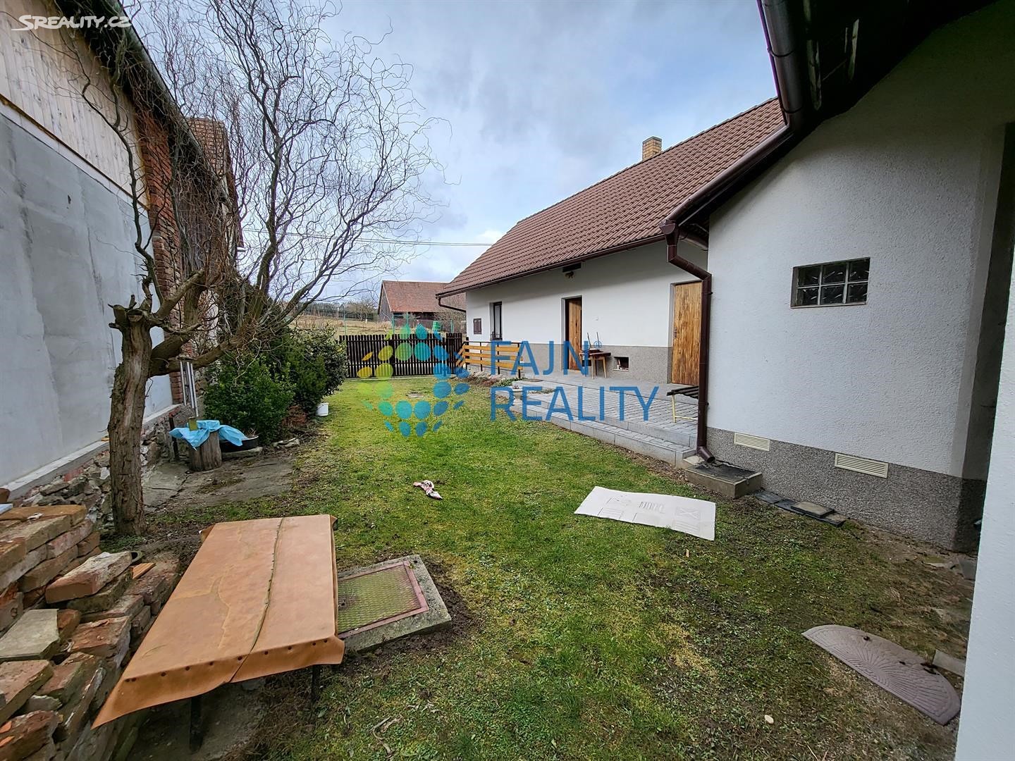Prodej  rodinného domu 160 m², pozemek 370 m², Tichonice - Kácovská Lhota, okres Benešov