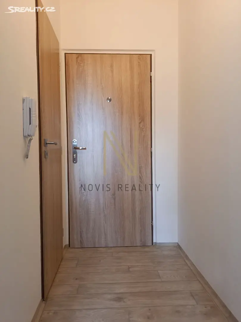 Pronájem bytu 1+kk 24 m², Prusíkova, Klatovy - Klatovy III