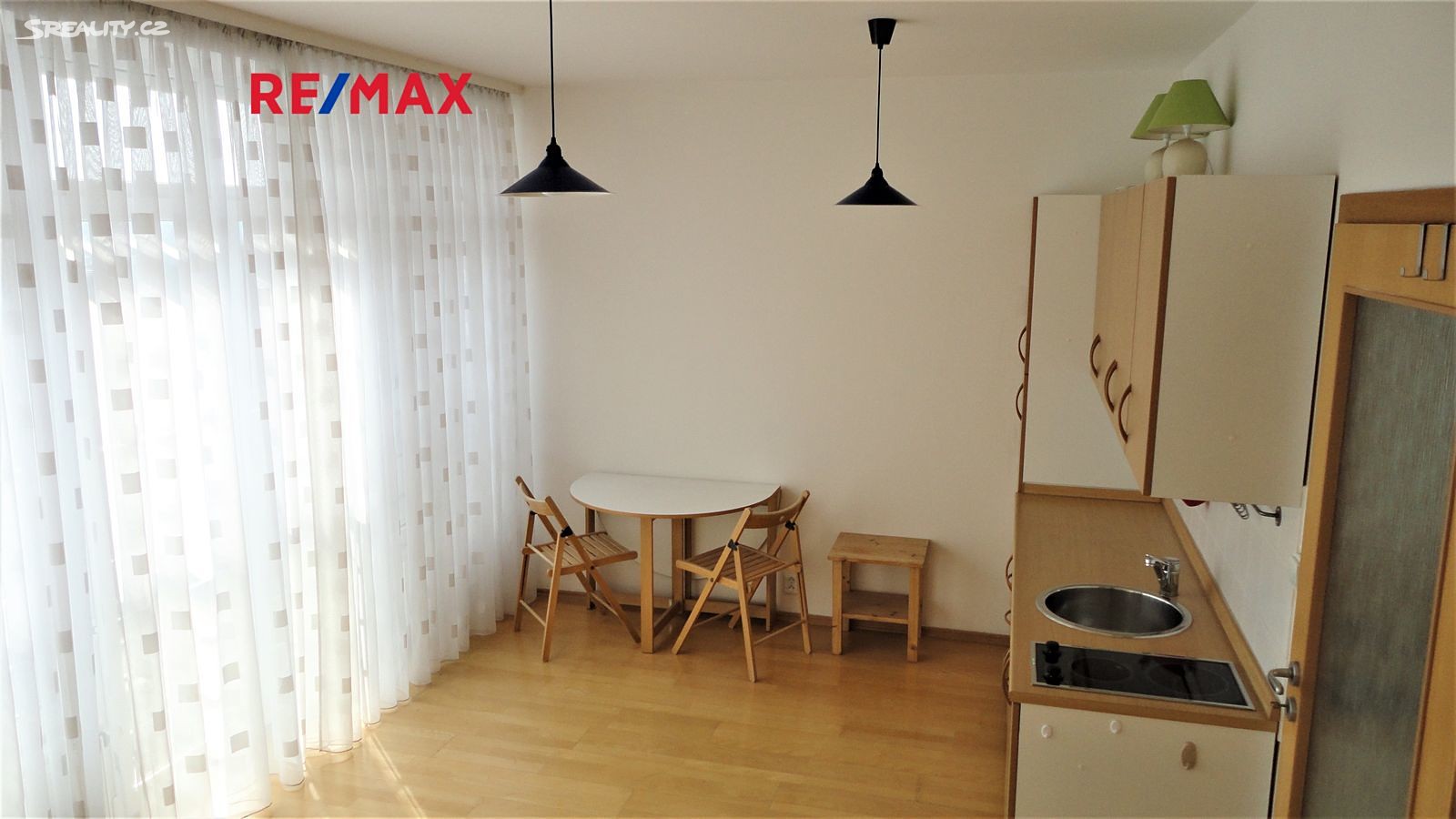 Prodej bytu 1+kk 28 m², Vinohradská, Praha 10 - Strašnice