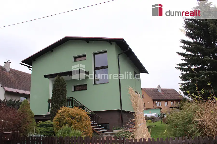 Prodej  rodinného domu 267 m², pozemek 787 m², Velké Svatoňovice, okres Trutnov