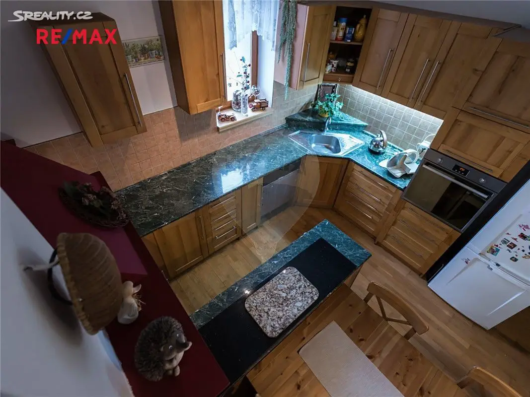 Prodej  rodinného domu 123 m², pozemek 1 240 m², 9. května, Šestajovice