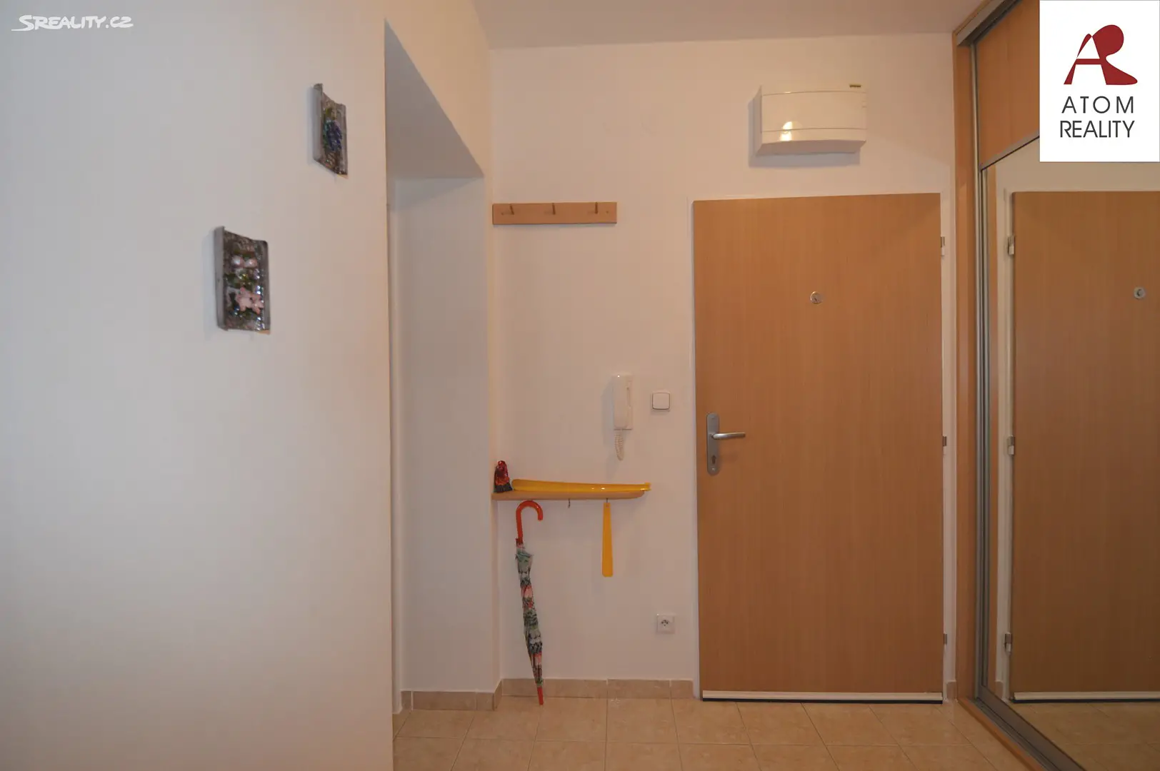 Prodej bytu 1+kk 50 m², Kaštanová, Milovice - Mladá