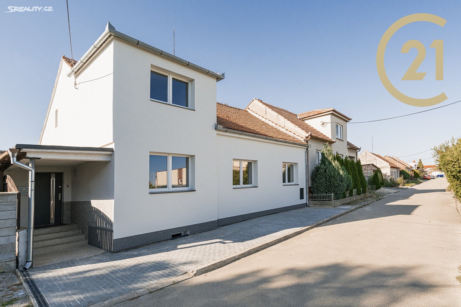 Prodej  rodinného domu 230 m², pozemek 301 m², Tvrdonice, okres Břeclav