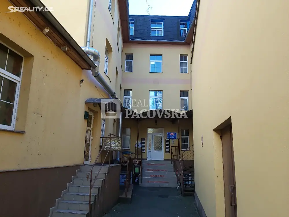 Pronájem bytu 1+kk 25 m², Mírové náměstí, Ústí nad Labem - Ústí nad Labem-centrum