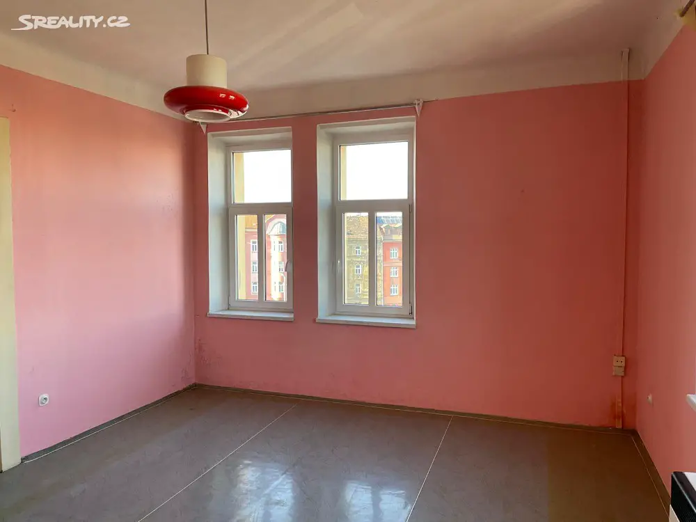 Pronájem bytu 2+1 76 m², Husova, Plzeň - Jižní Předměstí