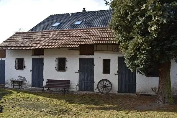 Prodej  rodinného domu 400 m², pozemek 795 m², Dolní Bezděkov, okres Chrudim