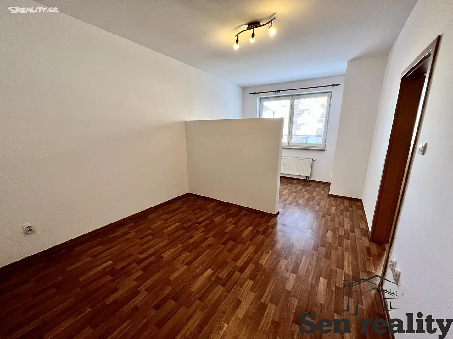 Pronájem bytu 1+1 36 m², Jozefa Gabčíka, Pardubice - Trnová