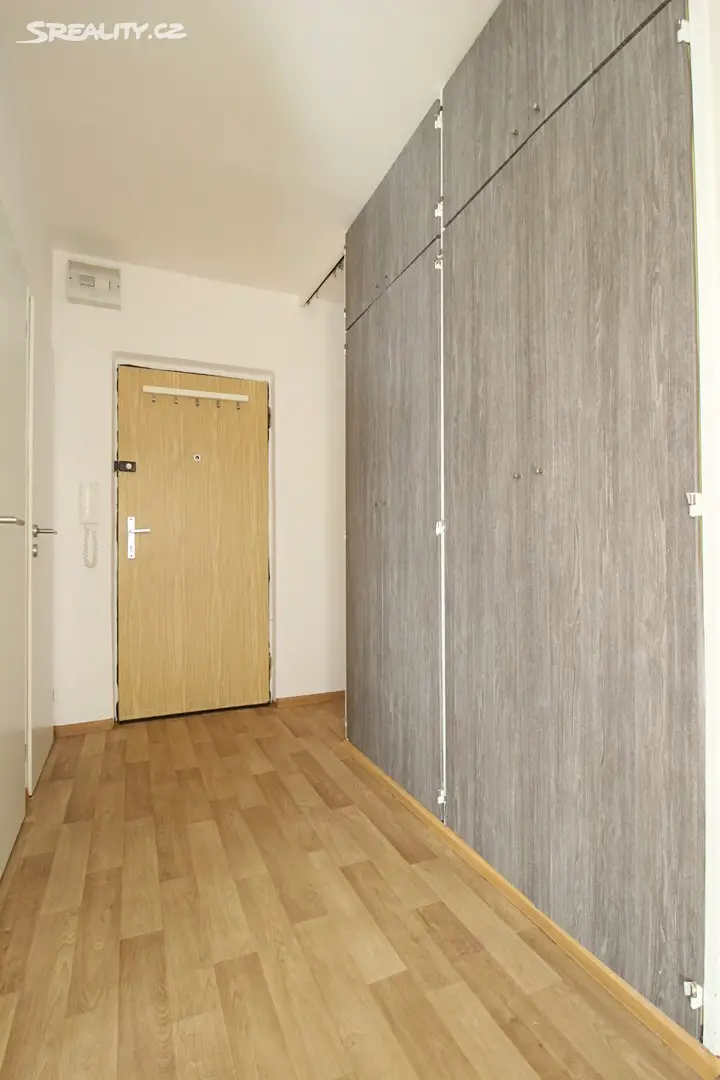 Pronájem bytu 2+kk 38 m², Ústecká, Kladno - Kročehlavy