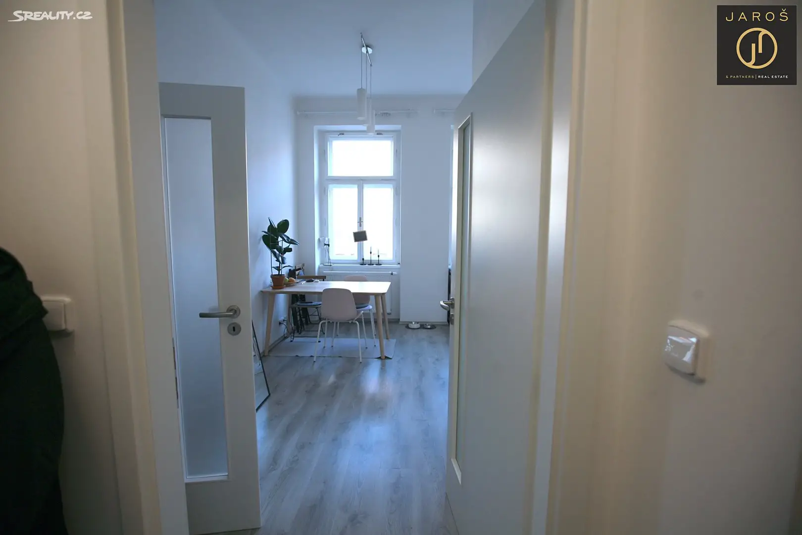 Pronájem bytu 2+kk 50 m², Korunovační, Praha 7 - Bubeneč