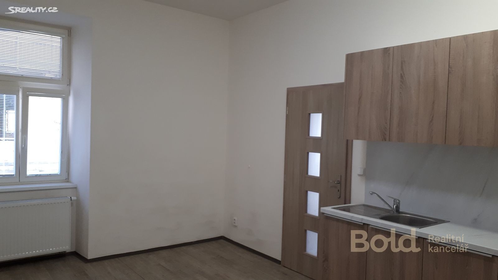 Pronájem bytu 2+kk 44 m², Lípová, Praha 2 - Nové Město