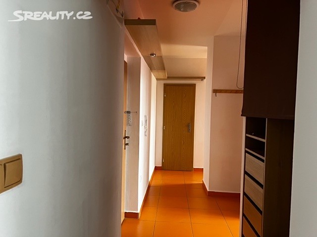 Pronájem bytu 3+kk 67 m², Slepá, Milovice - Mladá