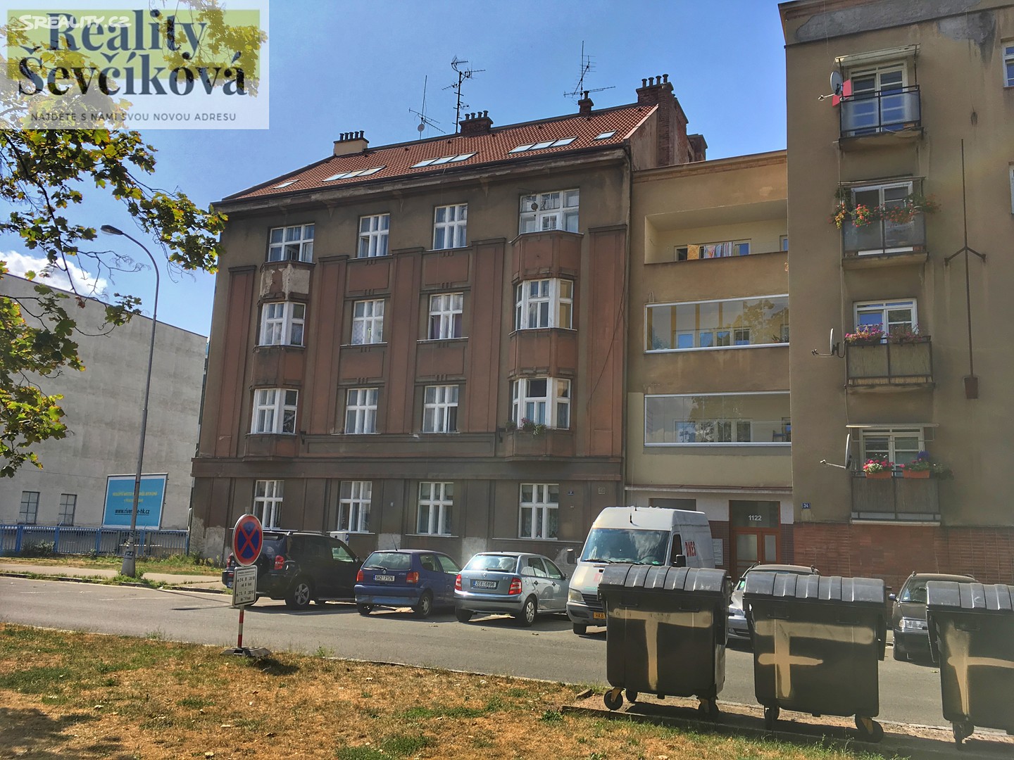 Pronájem bytu 1+kk 30 m², Smetanovo nábřeží, Hradec Králové