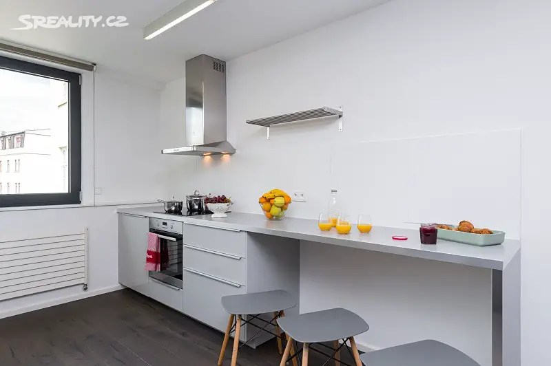 Pronájem bytu 5+kk 193 m² (Mezonet), Dlážděná, Praha - Nové Město