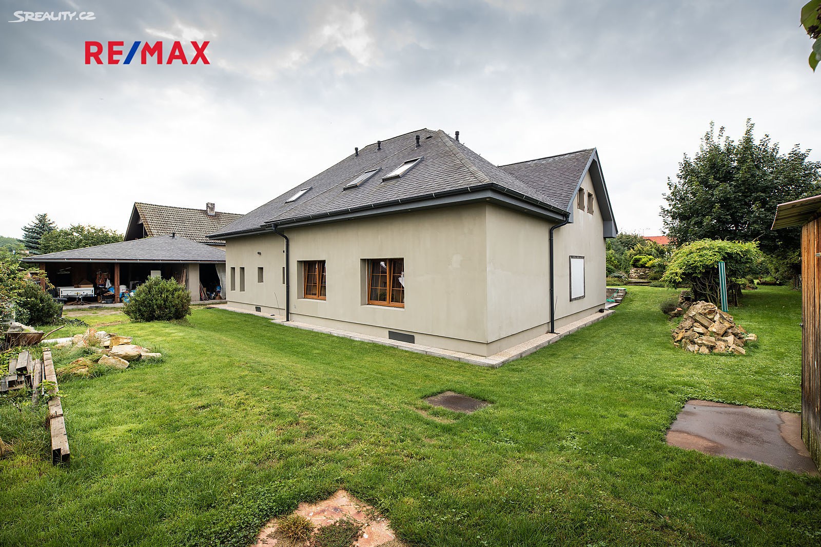 Prodej  rodinného domu 382 m², pozemek 2 497 m², Dolní Beřkovice - Vliněves, okres Mělník