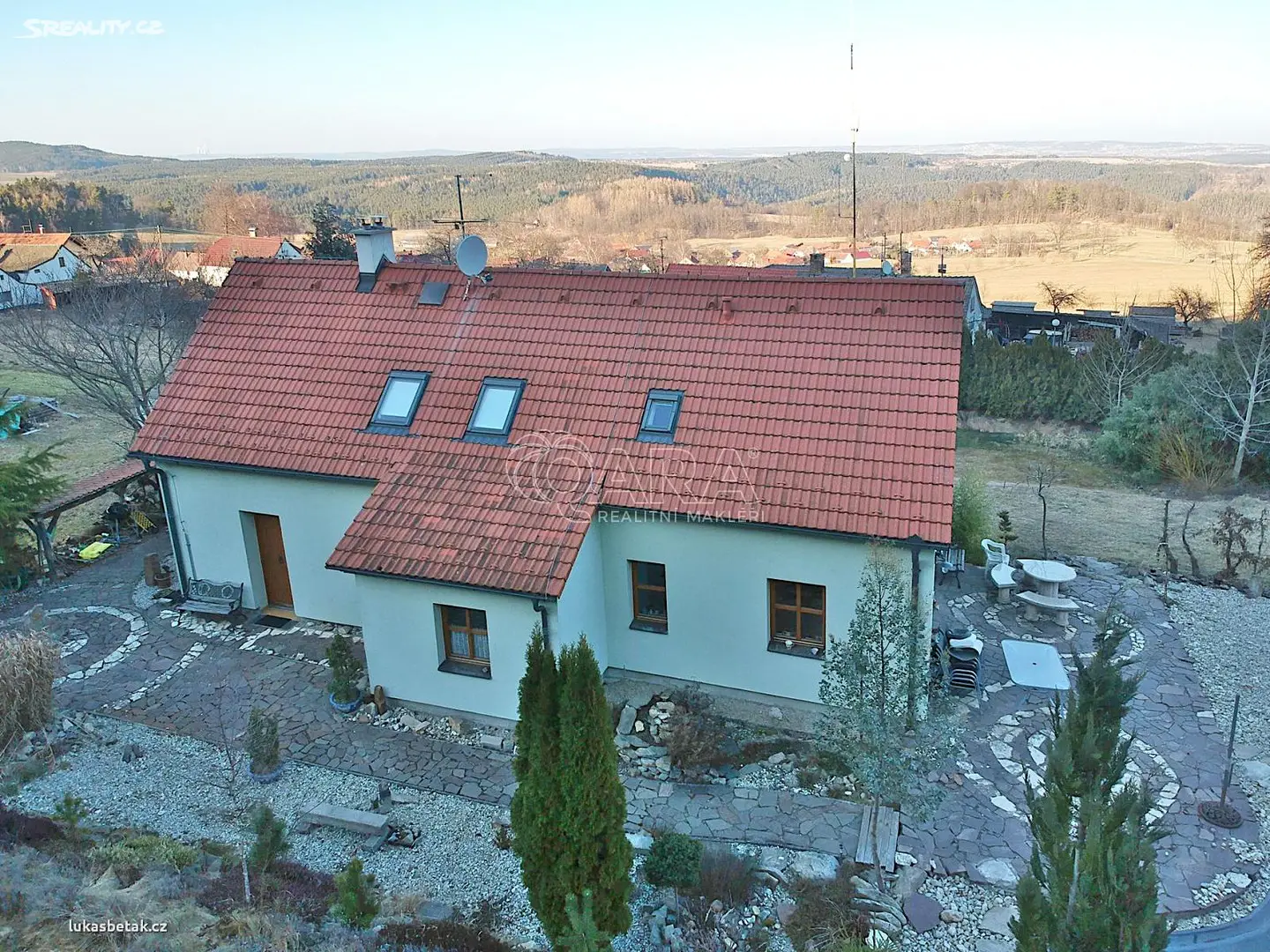 Prodej  rodinného domu 160 m², pozemek 2 225 m², Holubov - Třísov, okres Český Krumlov