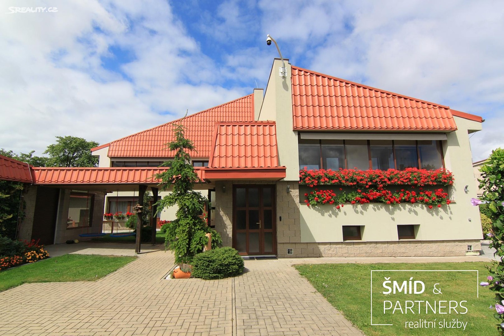 Prodej  rodinného domu 495 m², pozemek 1 808 m², Kolínská, Uhlířské Janovice