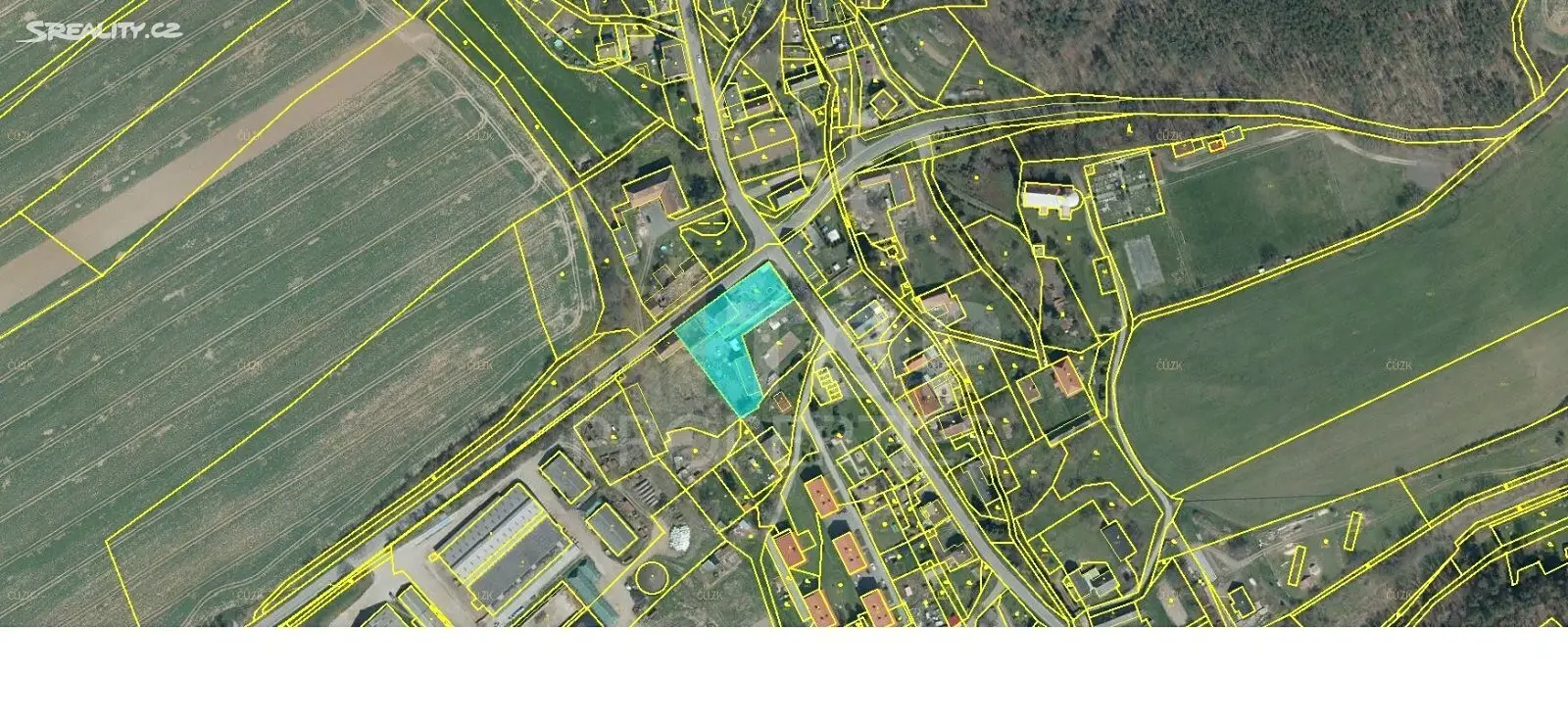 Prodej  komerčního pozemku 2 726 m², Tuhaň, okres Česká Lípa