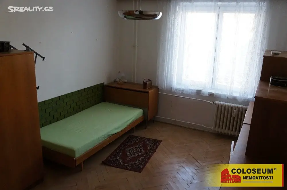 Pronájem bytu 2+1 58 m², Kyjov, okres Hodonín