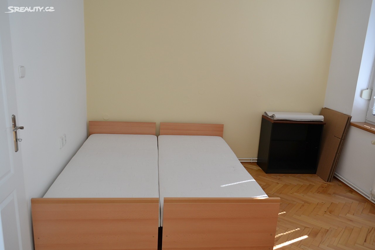 Pronájem bytu 4+1 95 m², Nad Plovárnou, Jihlava