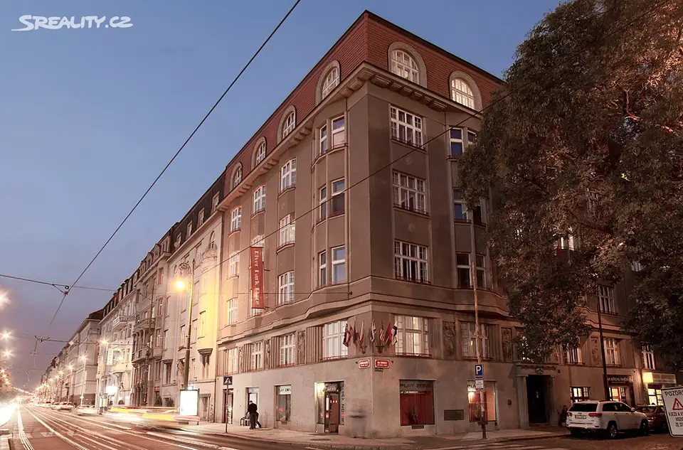 Pronájem bytu 4+1 145 m², Na Hrobci, Praha 2 - Nové Město