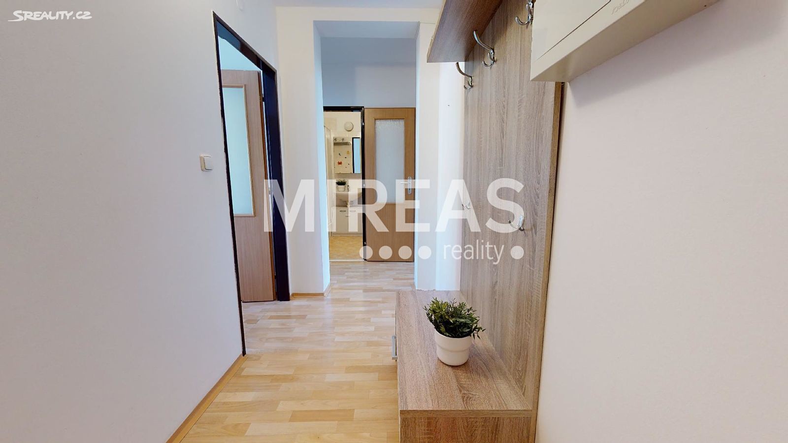 Prodej bytu 2+1 55 m², Komenského, Milovice - Mladá