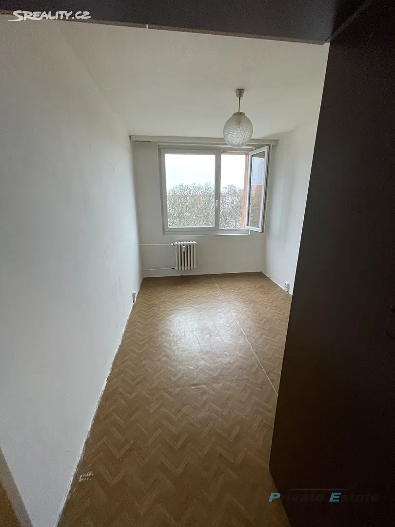Prodej bytu 1+1 32 m², náměstí Petra Bezruče, Břeclav